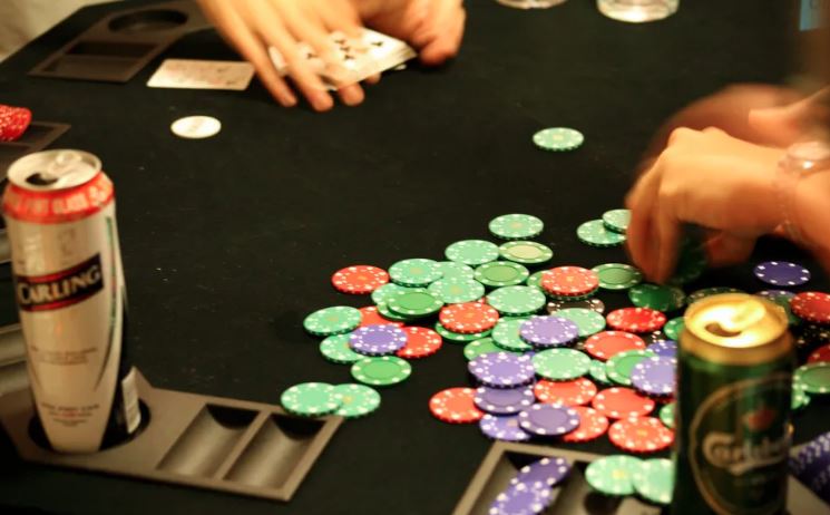 The Role of Online Poker Education: Courses, Training Sites, and Webinars